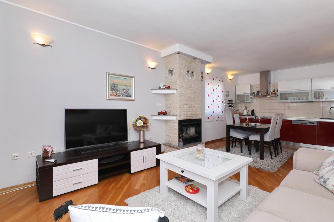 Sea Relaxing Apartment Bibinje Exterior foto